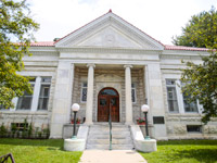 Lee Public Library